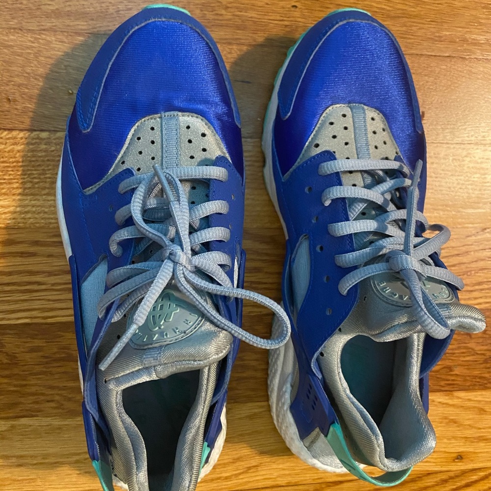 Women’s Nike Huaraches